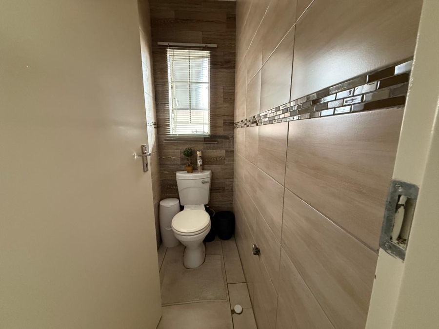 3 Bedroom Property for Sale in Waterval East North West